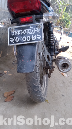 বাজাজ ডিসকভার ১২৫